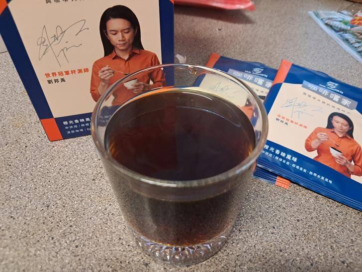 準備品嚐咖啡嚐家濾掛咖啡橙光香映風味黑咖啡